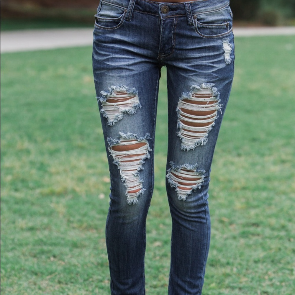 Distressed VIP Jeans